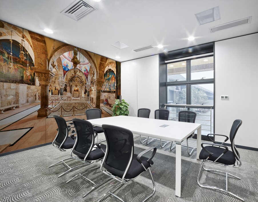 Visit to the church of the Holy Sepulchre in Jerusalem during th Wall Printing