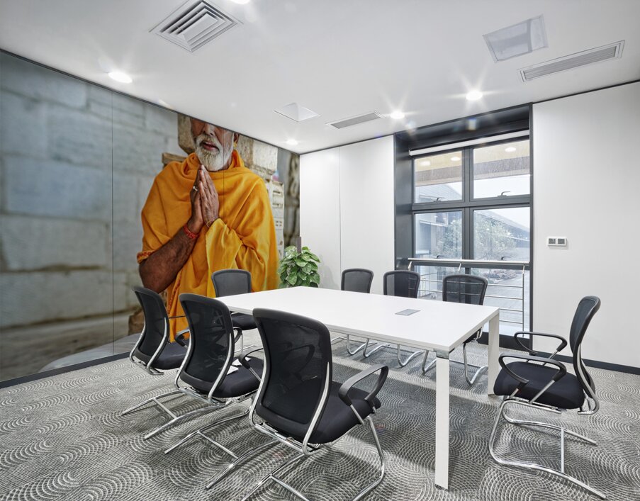 Man prays in Jain temple in Ranakpur Rajasthan during the day Wall Printing