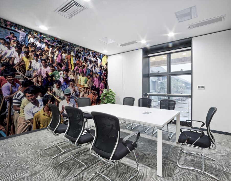 People gather on boats during the Inle Lake Festival in Myanmar Wall Printing