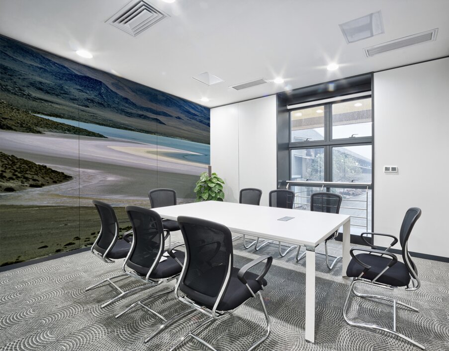 Scenic desert lake with white shore and rocky mountains. Wall Printing