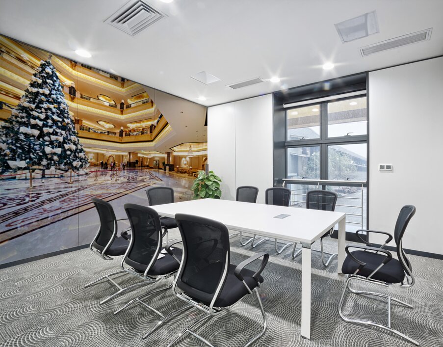 Christmas tree in Abu Dhabi Emirates Palace Hotel lobby Wall Printing