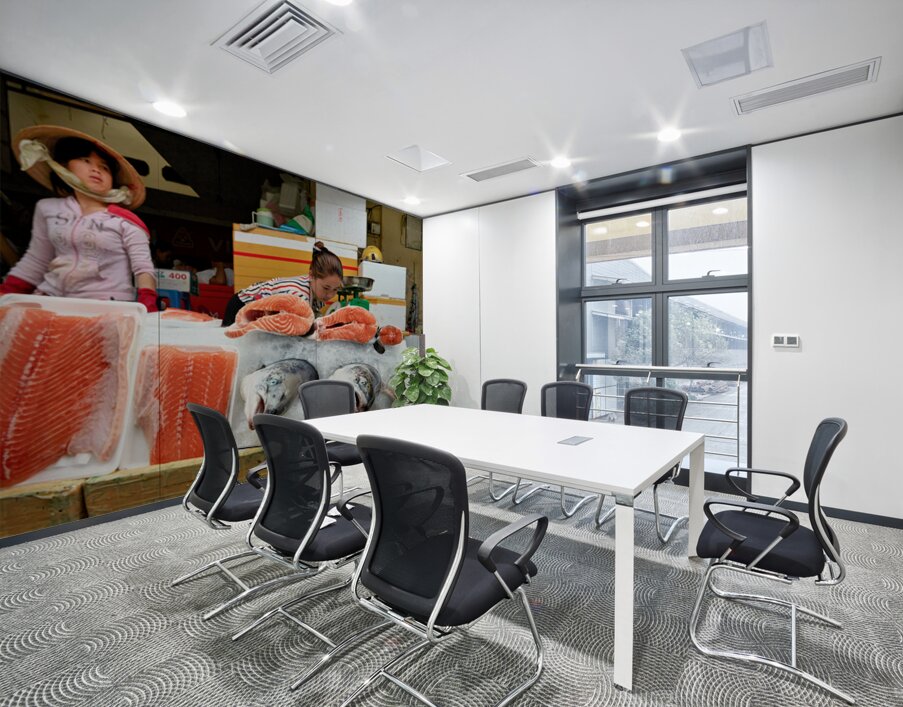 Market scene in Ho Chi Minh with fresh seafood for sale Wall Printing