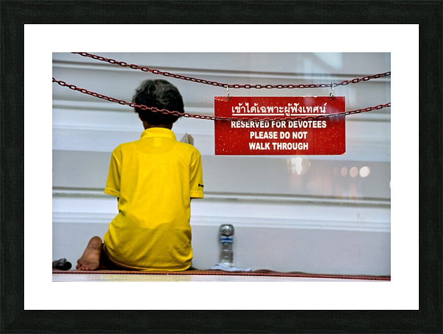 Prayer at wat phra kaew in bangkok Picture Frame print