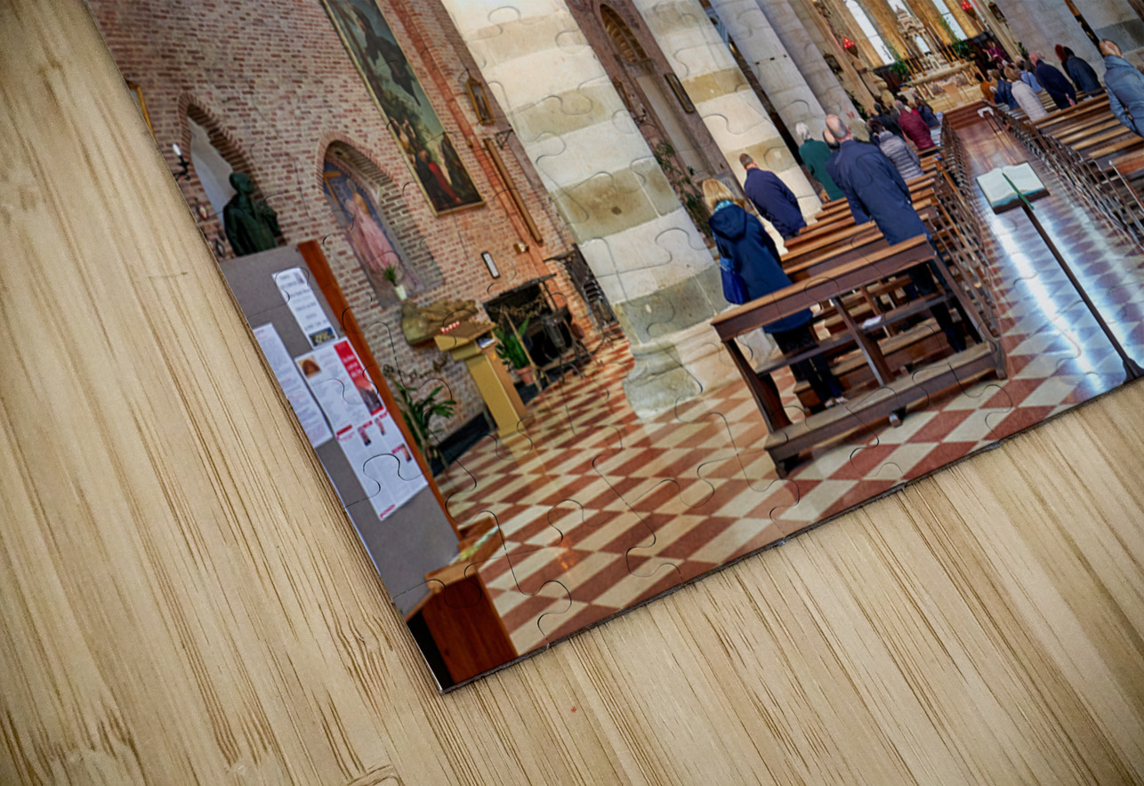 Vicenza Veneto Italy. The interiors of the church of San Lorenzo Marco Brivio Puzzle