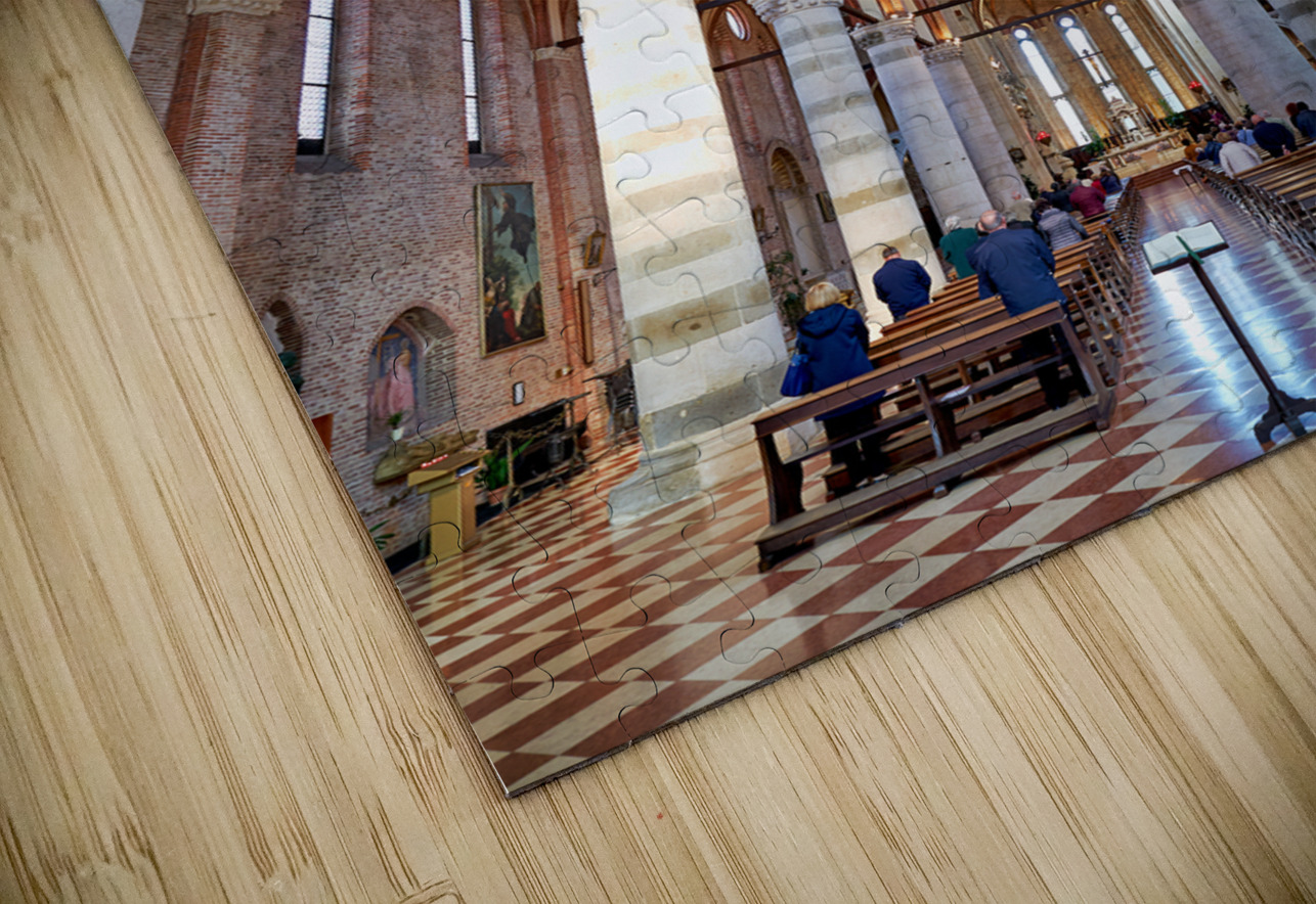 Vicenza Veneto Italy. The interiors of the church of San Lorenzo Marco Brivio Puzzle