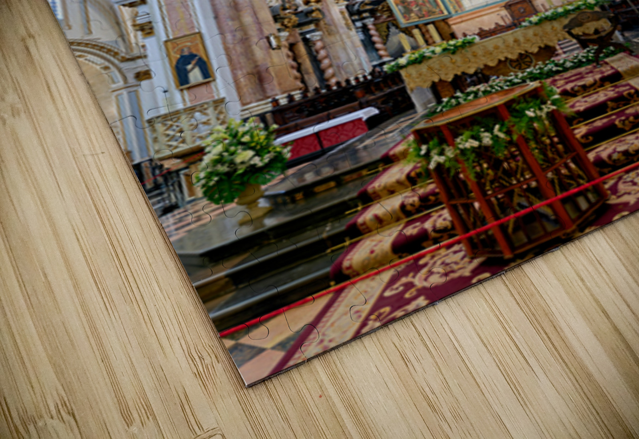 Valencia Cathedral features stunning architecture and altar deta Marco Brivio Puzzle