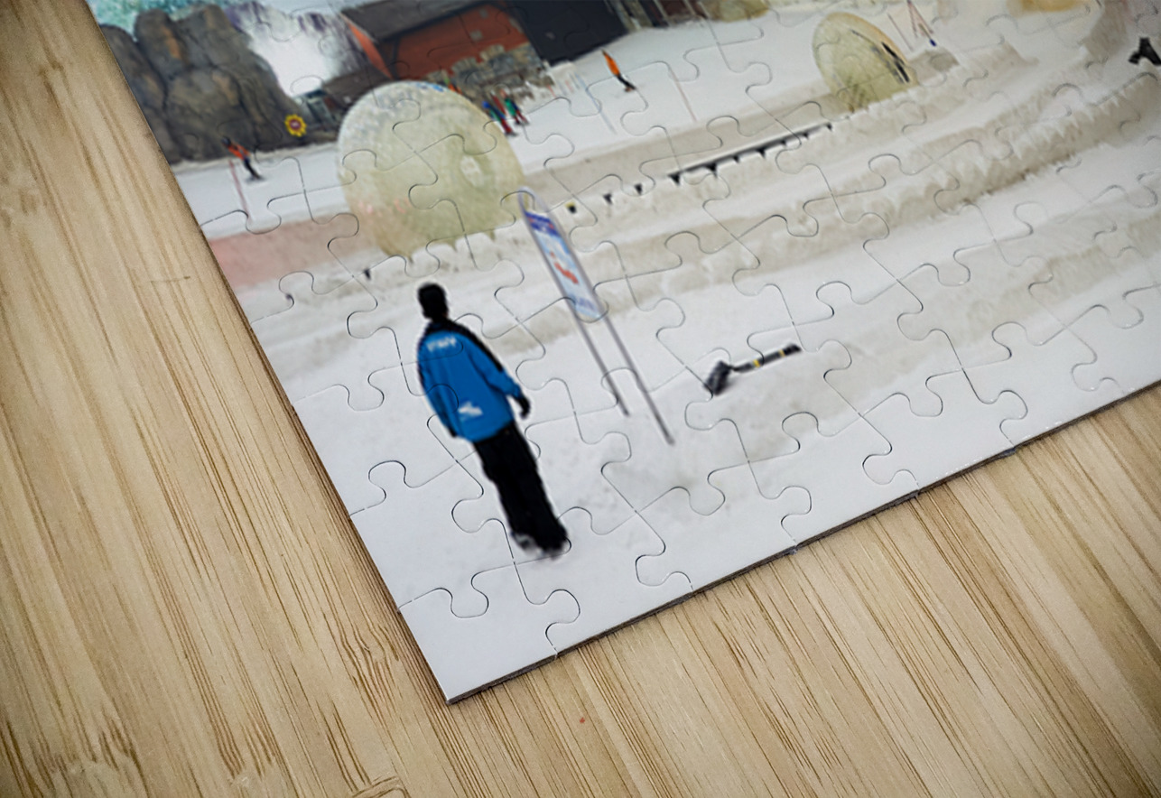 Indoor ski resort offers fun activities in Dubai UAE Marco Brivio Puzzle