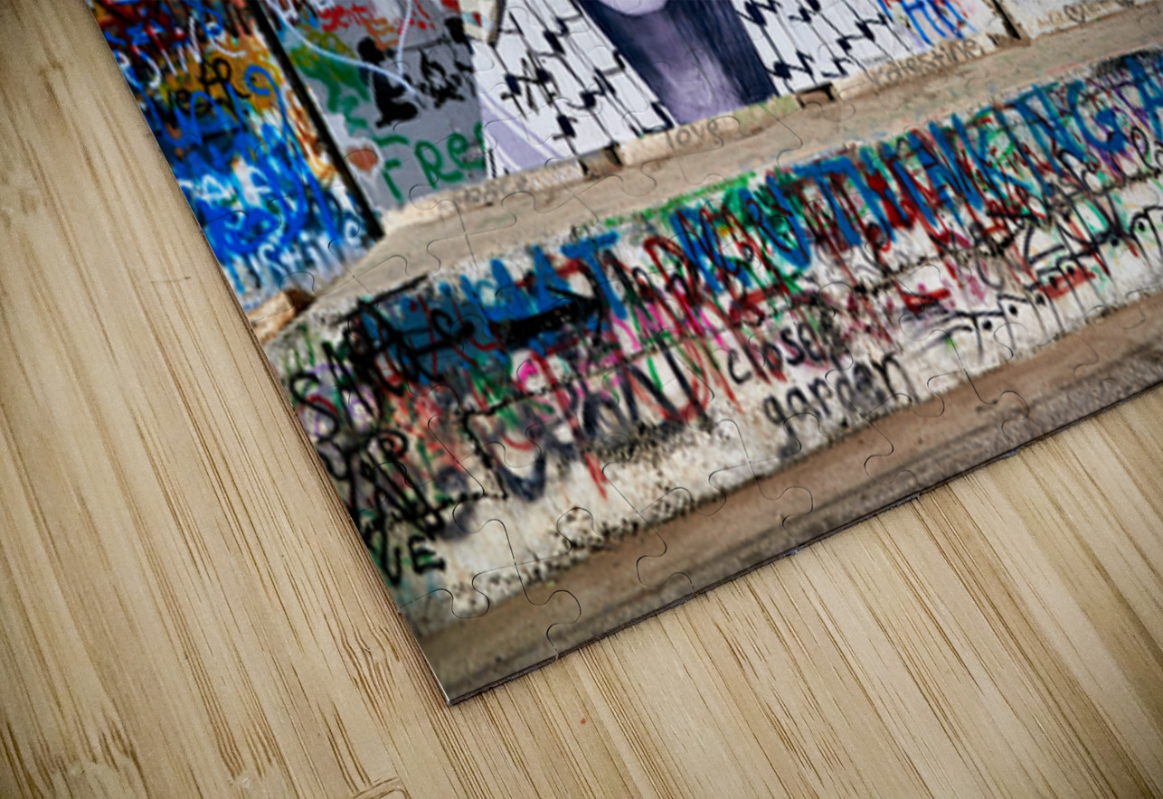 View of the separation wall in Bethlehem with graffiti and art Marco Brivio Puzzle