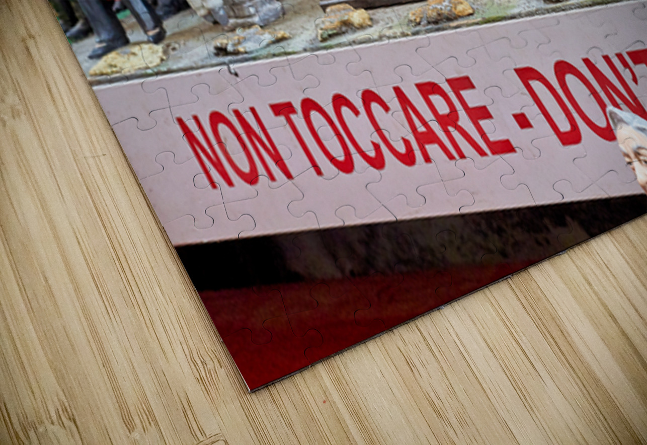 Statues of Christmas Nativity scene in Naples artisan workshop Marco Brivio Puzzle