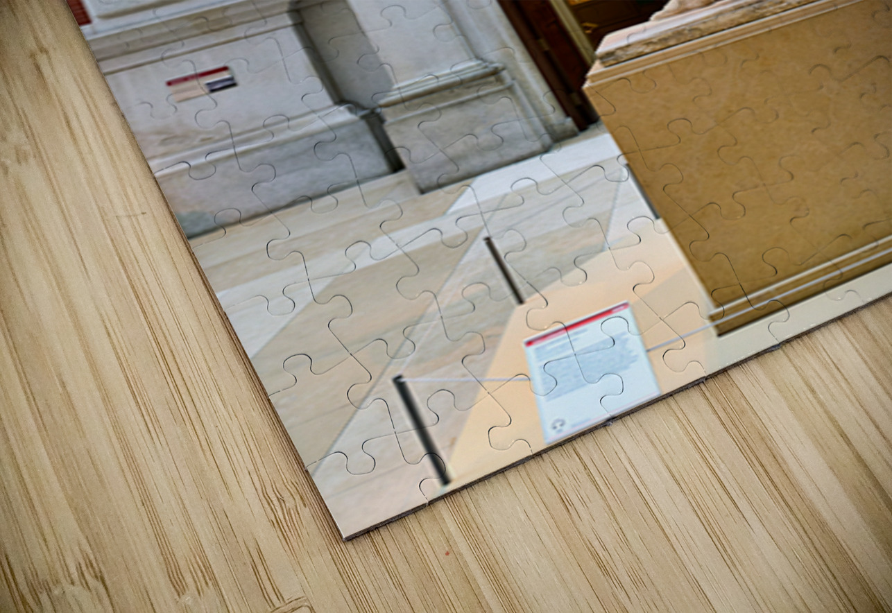 Perseus holds Medusas head at Metropolitan Museum of Art in New Marco Brivio Puzzle