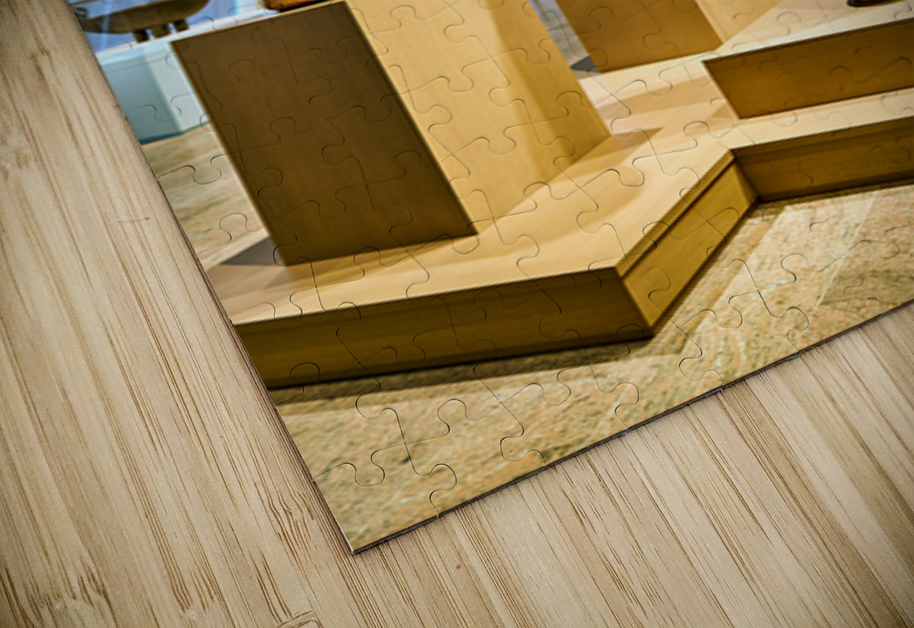 Oceanic art displayed in the Metropolitan Museum of Art in Manha Marco Brivio Puzzle