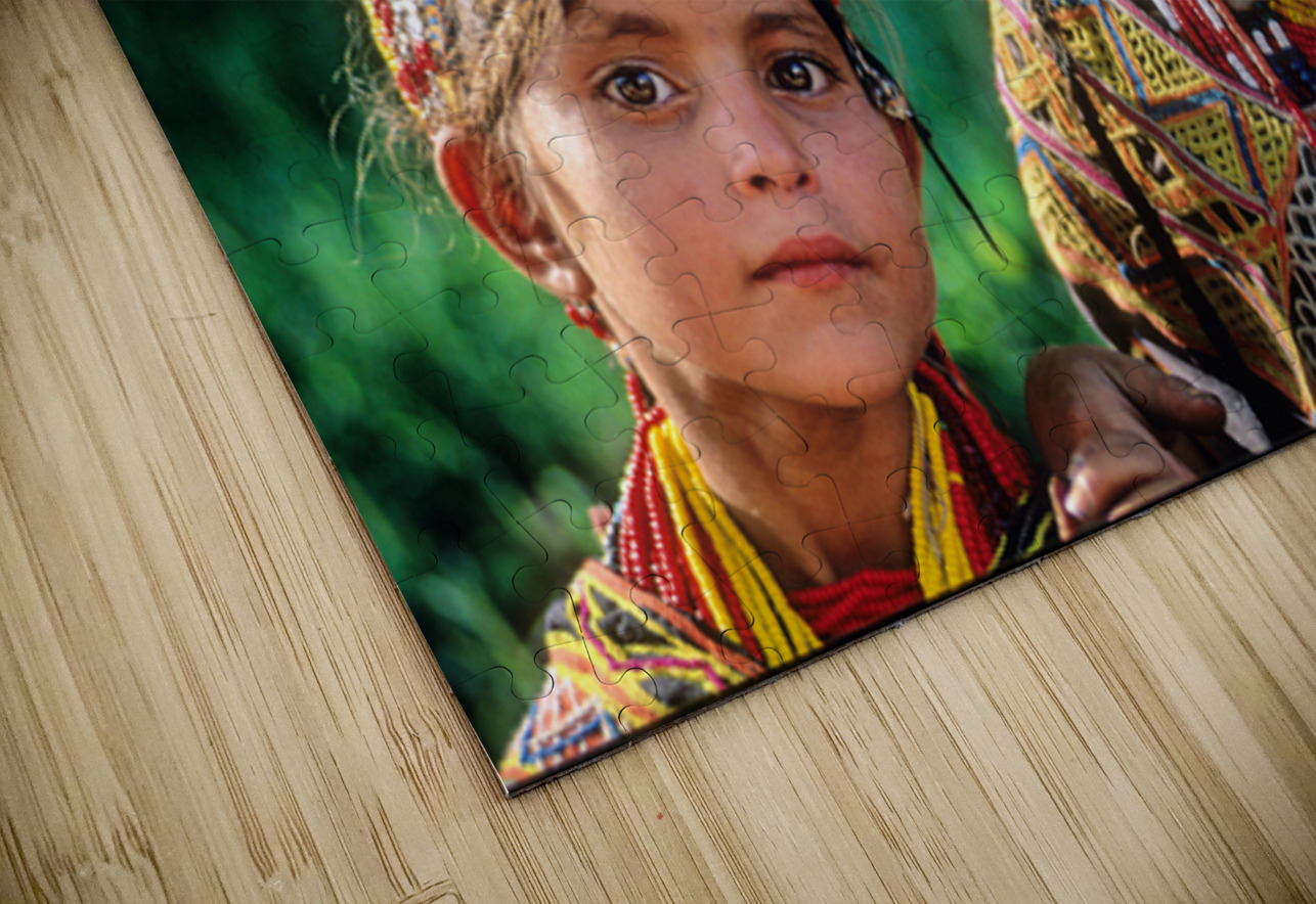 Children of Pakistan wear traditional clothing in the sunlight Marco Brivio Puzzle