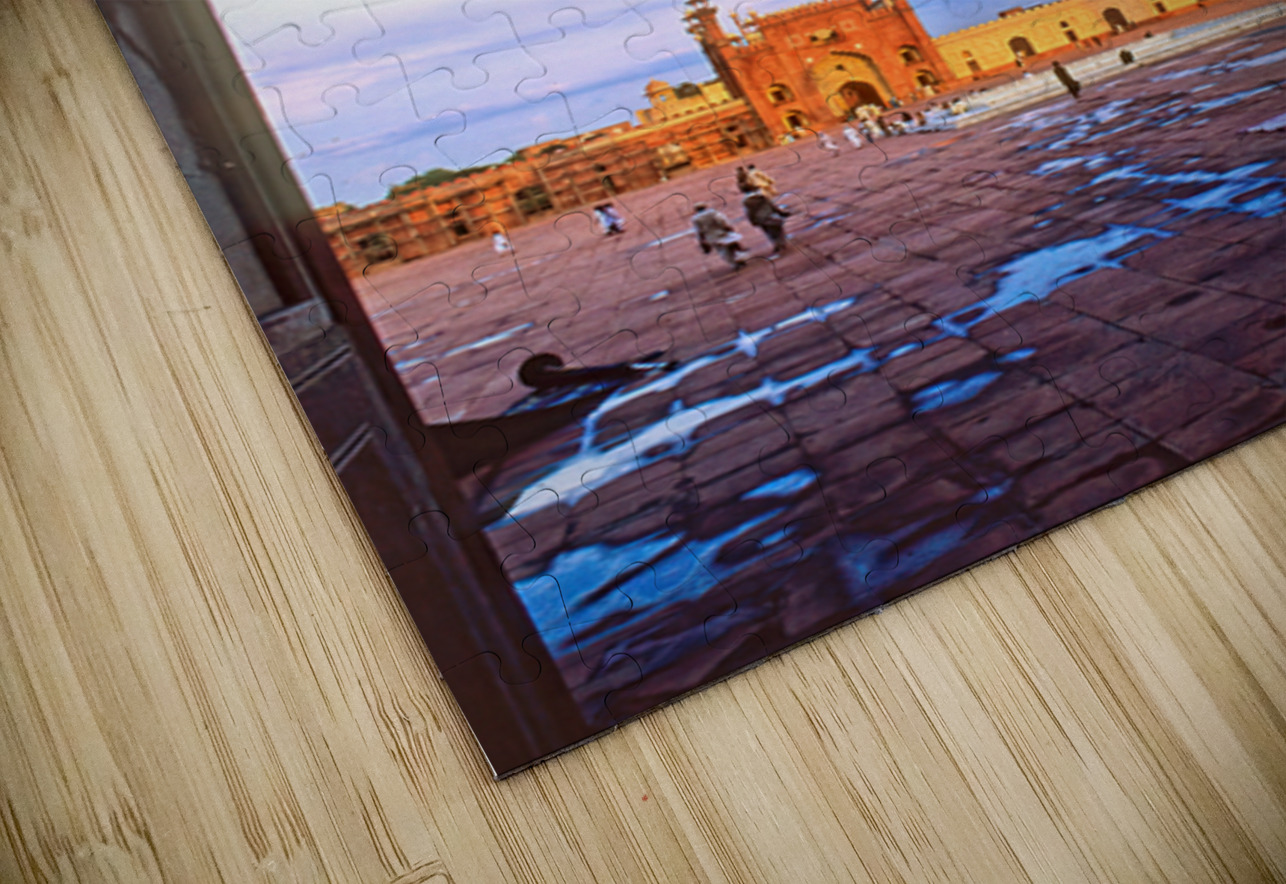 View of Badshahi Mosque in Lahore at sunset Marco Brivio Puzzle