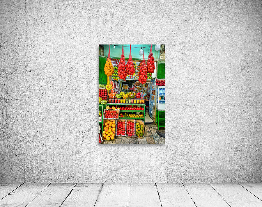 Market in the old city of Jerusalem with fresh fruit and juice Wall Preview