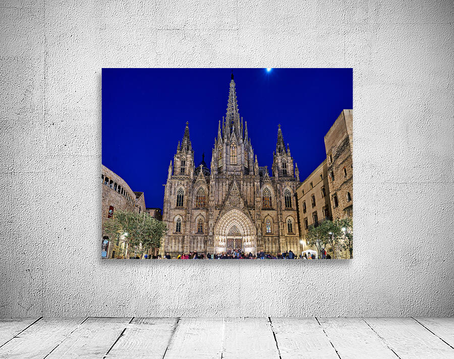 Cathedral of the holy cross and saint eulalia in barcelona Wall Preview