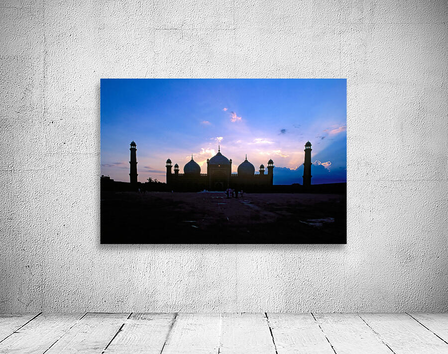 Sunset view of Badshahi Mosque in Lahore Pakistan Wall Preview