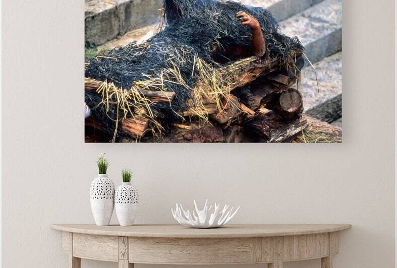 Nepal. Kathmandu. Cremation in Pashupatinath by Marco Brivio