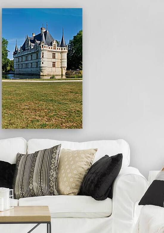 Chateau dAzay le Rideau in the Loire Valley during daytime by Marco Brivio