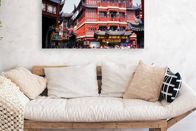 Traditional architecture in Shanghai marketplace draws crowds by Marco Brivio