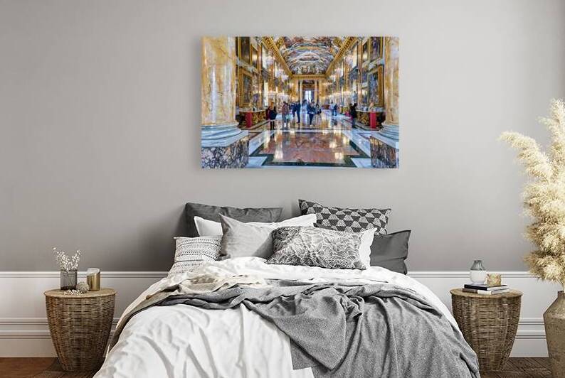 Visitors explore Colonna Art Gallery in Palazzo Colonna great ha by Marco Brivio