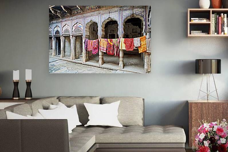 Decorated painted houses and colorful clothes in Mandawa Rajasth by Marco Brivio