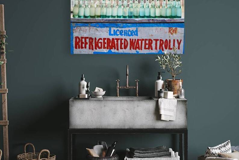 Selling refrigerated water bottles in Delhi India by Marco Brivio