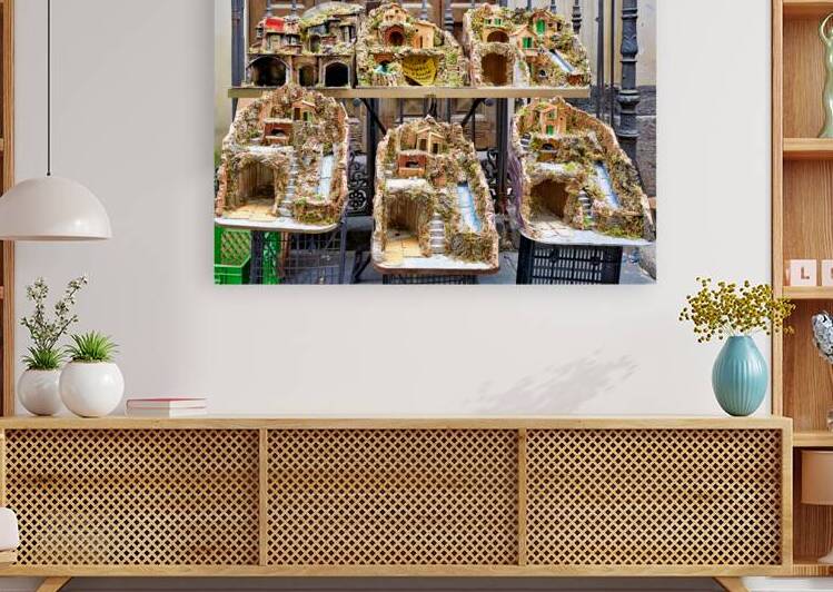 Handmade Christmas nativity scenes in Naples artisan workshop by Marco Brivio