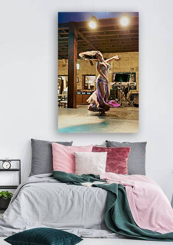 Belly dance performance in Jordan with musicians playing nearby by Marco Brivio