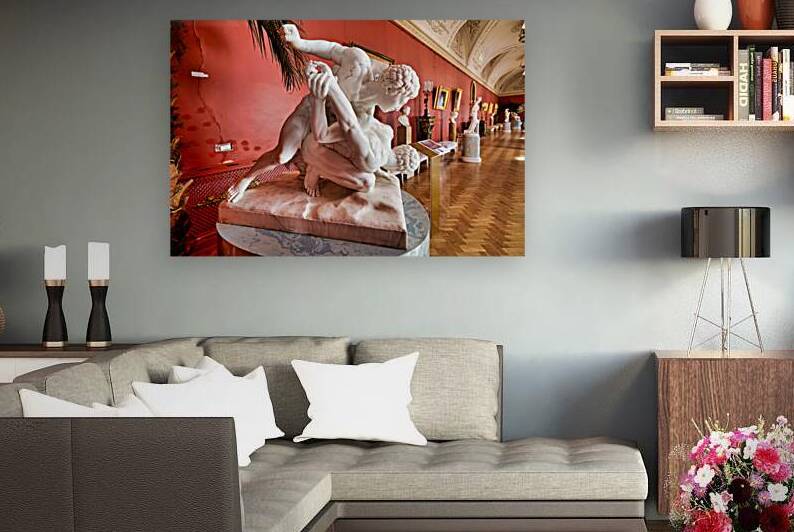 Statue of wrestlers in Yusupov Palace in St. Petersburg by Marco Brivio