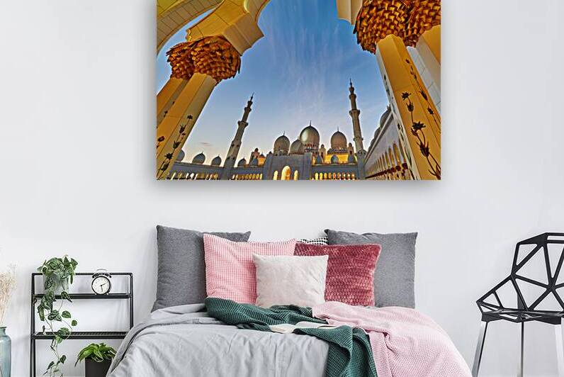 Visit Sheikh Zayed Grand Mosque at dusk in Abu Dhabi by Marco Brivio