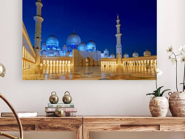 Visit to Sheikh Zayed Grand Mosque at night in Abu Dhabi by Marco Brivio