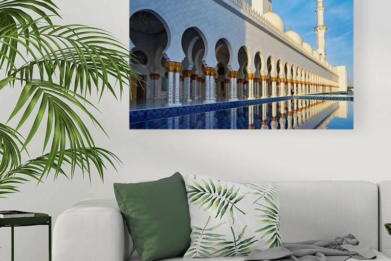 Sheikh Zayed Mosque reflection in Abu Dhabi by Marco Brivio