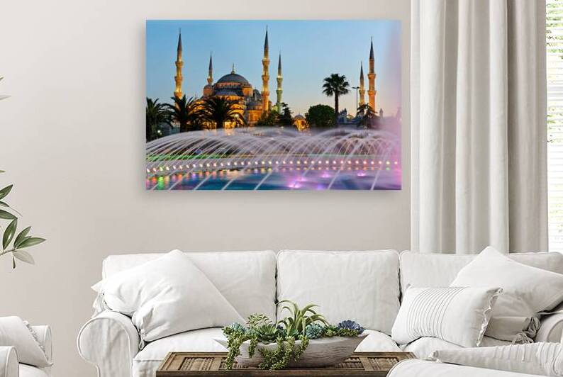 Visit to Blue Mosque and fountain at twilight in Istanbul by Marco Brivio