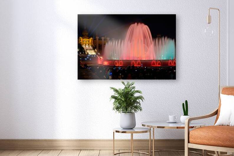 Barcelonas Montjuïc Fountain: a dazzling water show by Marco Brivio