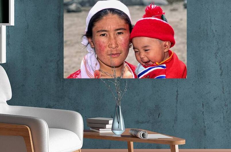 Mother and child in Uzbekistan during daily life activity by Marco Brivio