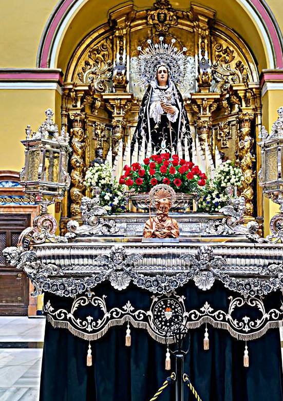 Santa Isabel de Portugal statue at Zaragoza church altar by Marco Brivio