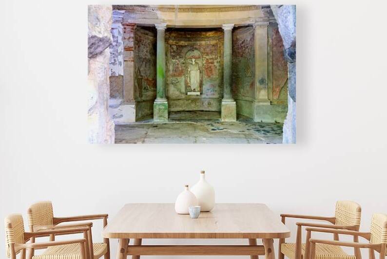 Exploring the cryptoporticus at Venuss Bath by Marco Brivio