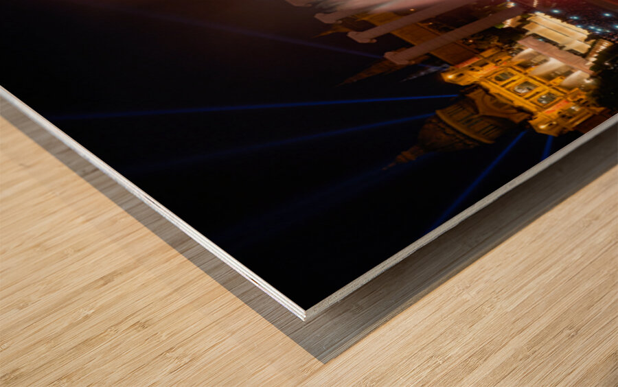 Barcelonas Montjuïc Fountain: a dazzling water show Wood print