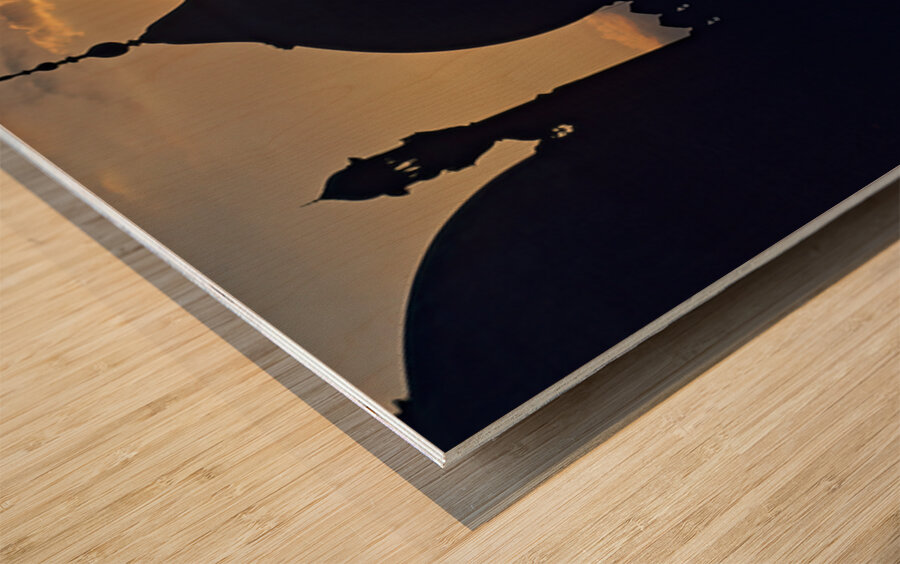 Sunset view over Badshahi Mosque in Lahore Pakistan Wood print